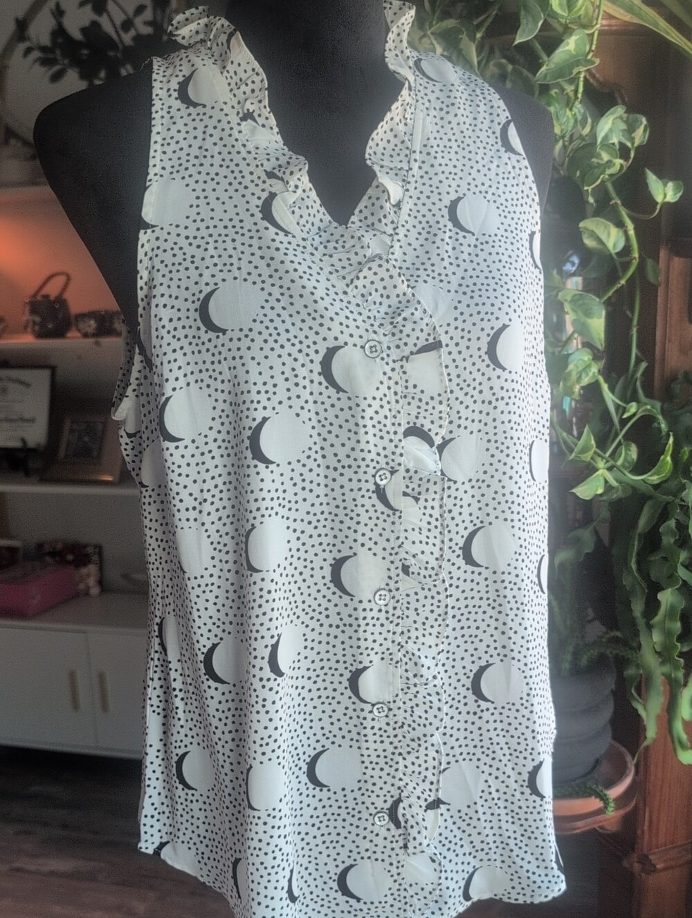 CAbi White and Black Moon Print Ruffle V-Neck Camisole Small